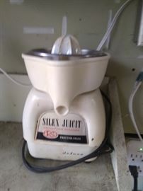 Vintage juicer $20