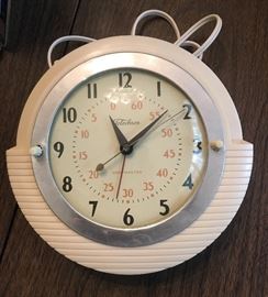 Vintage Telechron clock