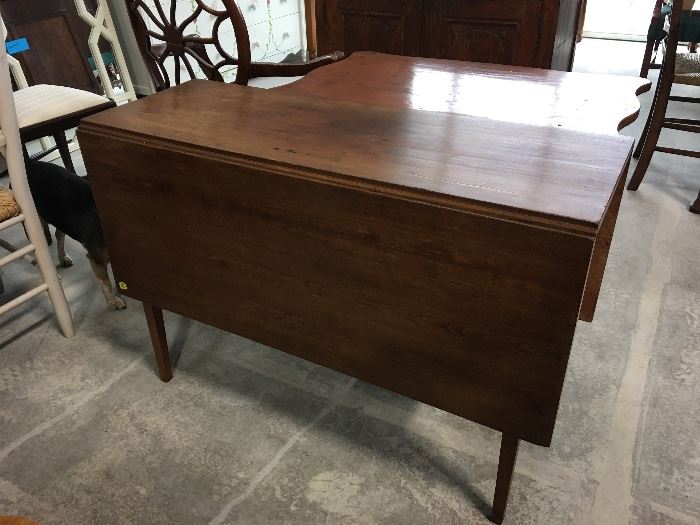 Drop leaf table 42"x16"x29" (opens to 48")