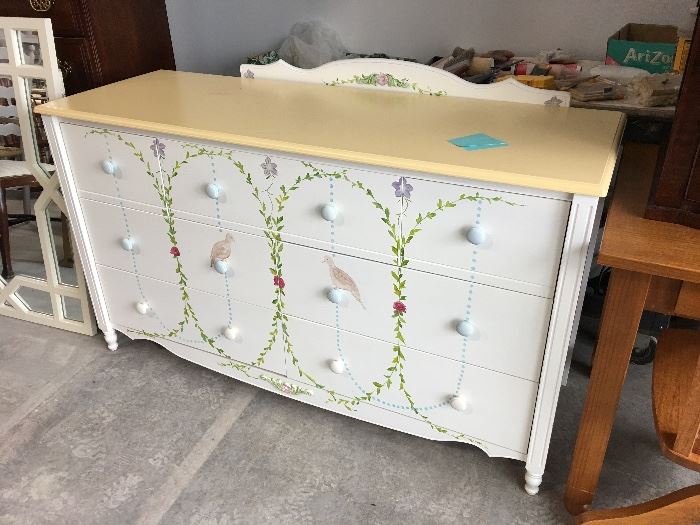 Hand painted dresser and matching mirror 21"x34"x59.5"