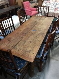 Antique farm table with 8 chairs 31.5"x31"x81.5"