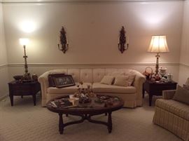 COUCH IS PRISTINE! WHITE/ CREME 