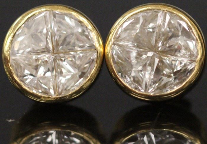 LOT #7353 - LADY'S DIAMOND 14KT GOLD EARRINGS