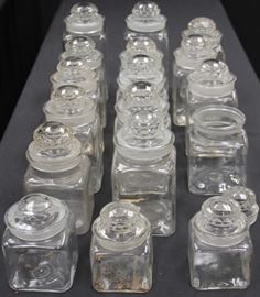 LOT #7555 - LOT OF (17) APOTHECARY GLASS JARS