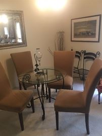 ROUND GLASS TOP TABLE