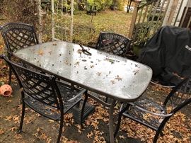 Cast Aluminum Patio Table & Chairs
