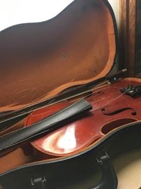 student violin - orchestra favorite antonio stradivarius in hard case