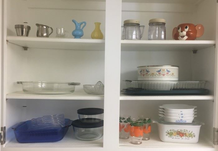 Pyrex, Corningware,  vintage juice glasses, blue pyrex, Tom and Jerry Mug