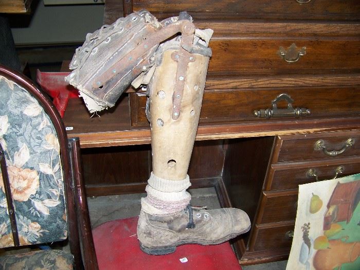Artificial leg from early 1900's