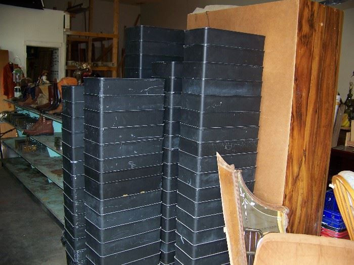 Fantastic vinyl waste baskets. Many possibilities.