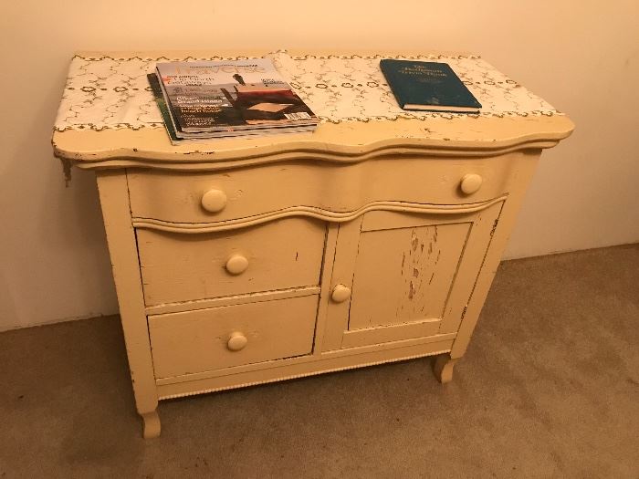 Antique wash stand, needs some TLC :) but bones are great