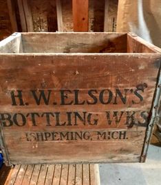 Vintage Bottling Ishpeming Wooden Box