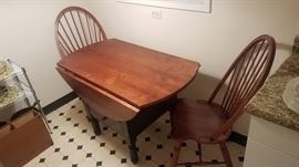 Double dropleaf table with matching windsor back chairs