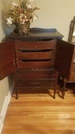 Vintage Chest of Drawers with doors