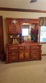 vintage dresser with hutch, Singer Furniture