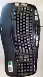 Logitec Wireless Keyboard
