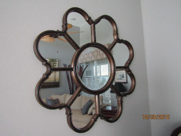 42" ROUND WITH CURVED EDGES BLACK TRIMMED WITH DARK GOLD