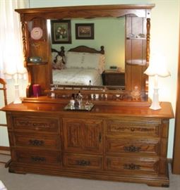 Oak Triple Dresser with Mirror 