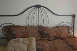 KING HEADBOARD AND LINENS