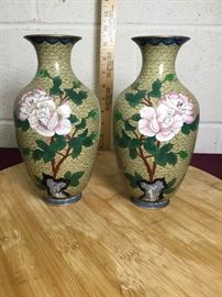 Beautiful Floral Citron Background Vases