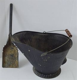 Fireplace Ash Bucket and Shovel