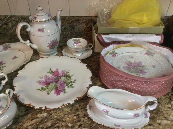 Schumann Arzberg Germany E & R Golden Crown China Set "Lilac Time"