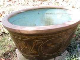 EARLY SALE. $350. MASSIVE HIGH QUALITY URN.