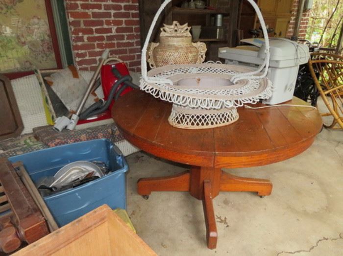 Victorian beaded funeral basket, oak antique round table