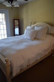 White Queen Size Bedroom Suite
