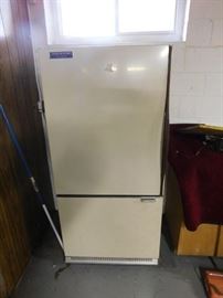 GE Refrigerator