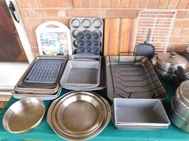 Assorted Bakeware