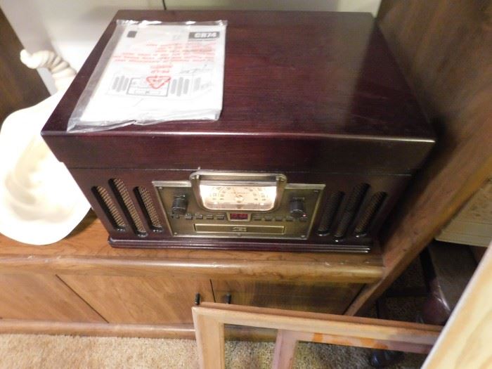 Old Time Radio and Cassette Player 