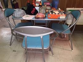 Retro Folding Table and Chair Set