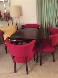 Expandable Game Table and Chairs