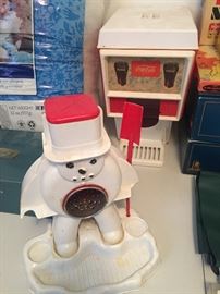 Snow Cone Maker, Childrens Coke Dispenser
