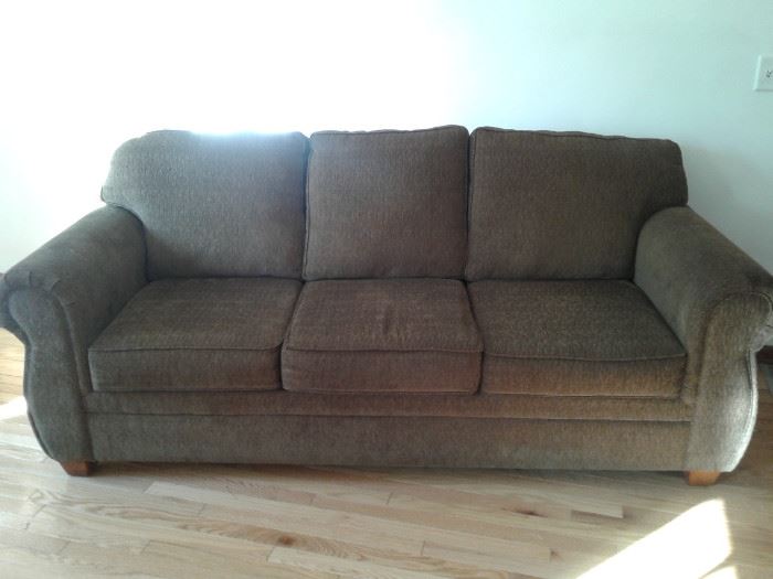 Couch https://ctbids.com/#!/description/share/65077