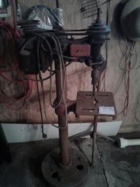 Antique floor drill press https://ctbids.com/#!/description/share/65232