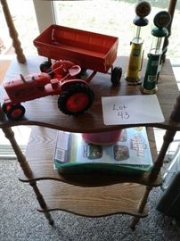 Toy tractor https://ctbids.com/#!/description/share/65288