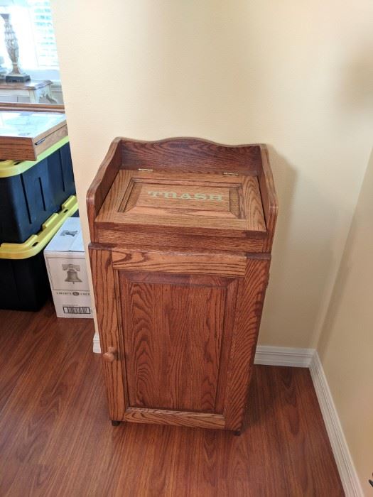 Wood trash bin cabinet