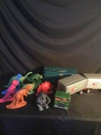 20 Metal Toys, Plastic Dinos