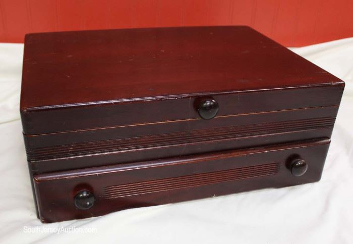72 Piece Corsage Sterling Steiff Flatware Set in Mahogany Case Box
Located Showcases – Auction Estimate $1000-$2000