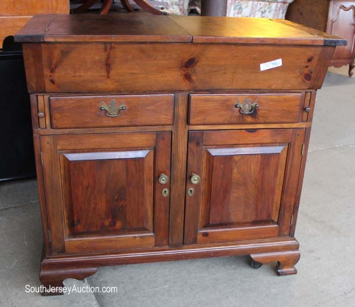 Country Pine Flip Top Antique Style Copper Lined Dry Sink
Located on the Dock – Auction Esitmate $100-$200
