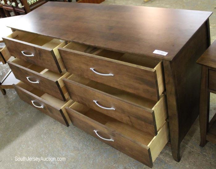 Contemporary 5 Piece Queen Bedroom Set by "Baronet" made in Canada
Located Inside – Auction Estimate $300-$600
