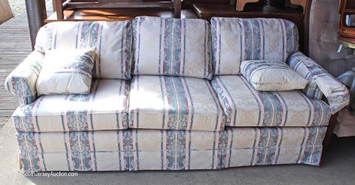 Contemporary LIKE NEW 2 Piece Living Room Set by “Thomasville Furniture”
Located Dock – Auction Estimate $200-$400