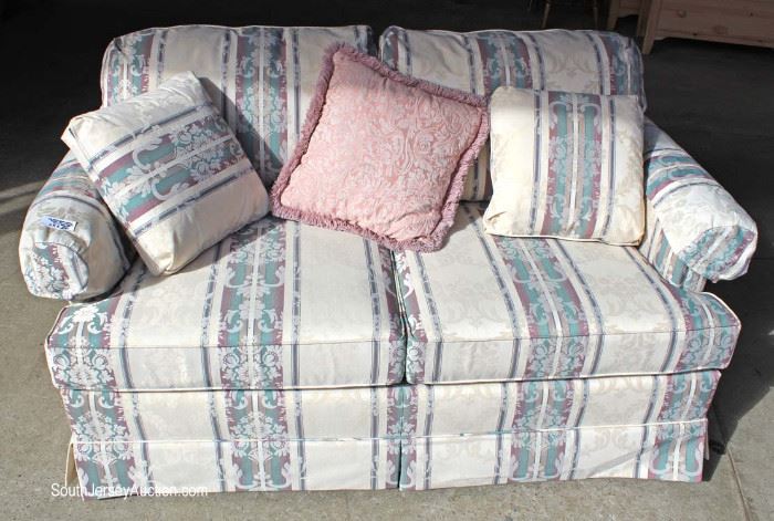 Contemporary LIKE NEW 2 Piece Living Room Set by “Thomasville Furniture”
Located Dock – Auction Estimate $200-$400