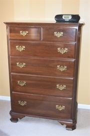 Table Chest of Drawers