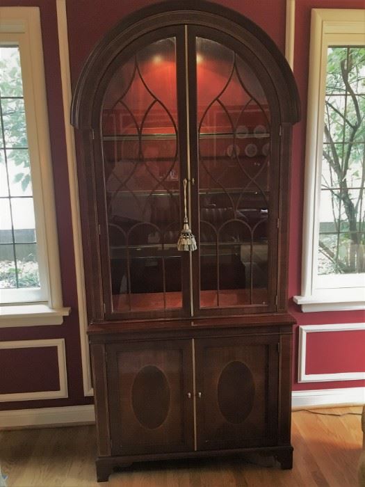 Baker Bonnet Top China Cabinet - Historic Charleston Collection