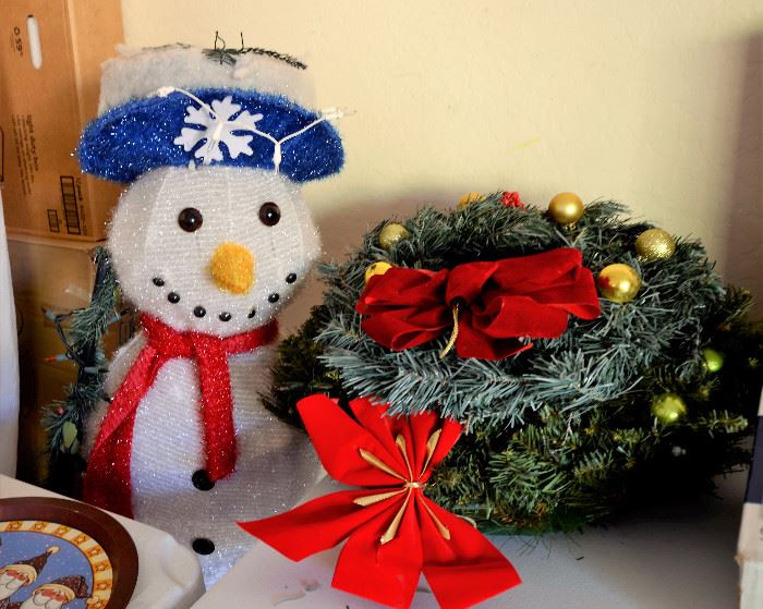 Tall Snowman. Extra Cute! Lots of Christmas Wreaths like new.