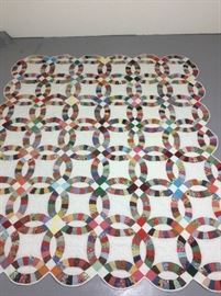 Gorgeous Wedding Ring Pattern Handmade Quilt