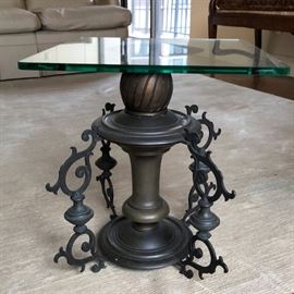 Iris Apfel table
